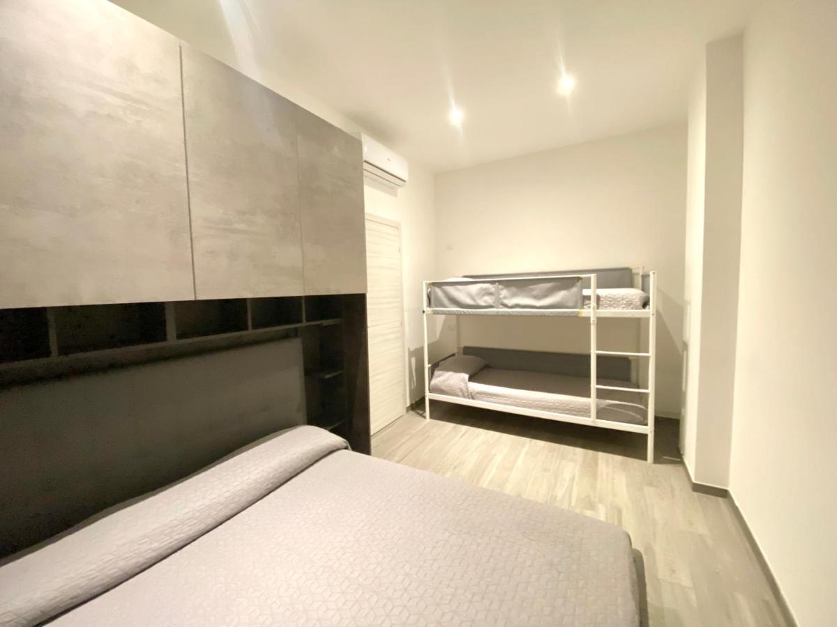 Appartamento Lcc - Centralissimo - 100 Mt Da Piazza Mazzini - 50 Mt Dal Mare - Immobil Relax