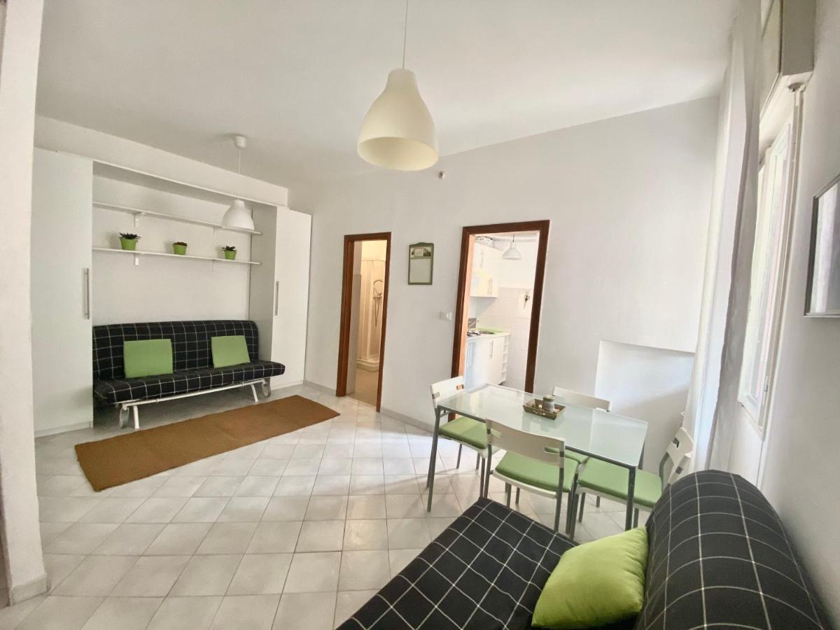 Appartamento Lcc - Centralissimo - 100 Mt Da Piazza Mazzini - 50 Mt Dal Mare - Immobil Relax Lido di Jesolo