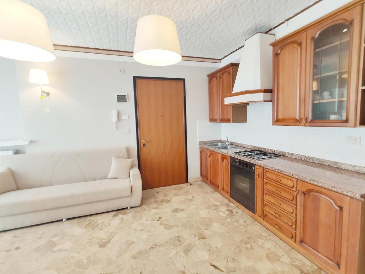 Apartment Lcc - Centralissimo - 100 Mt Da Piazza Mazzini - 50 Mt Dal Mare - Immobil Relax *